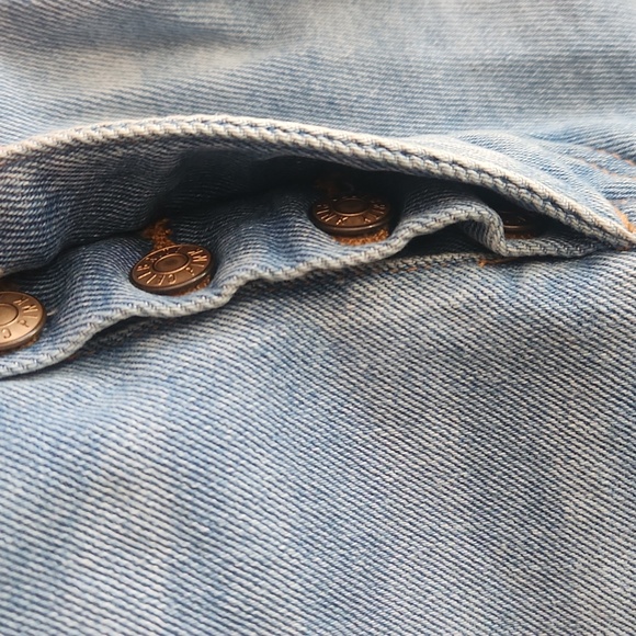 Celebrity Pink Cutoff Medium Wash Buttonfly Shorts - Picture 5 of 5